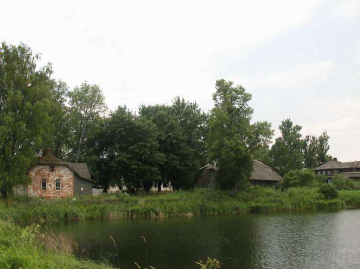  - Dwór . 