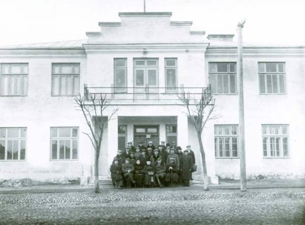  - Old photos of the township . Municipal office in Zelva