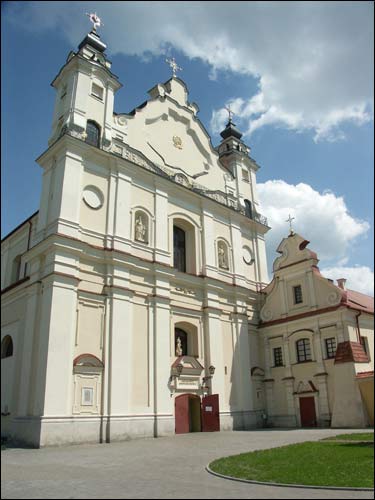 Pinsk |  Catholic church of the Assumption of the Blessed Virgin Mary. Main facade