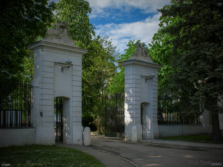  - Castle New. 